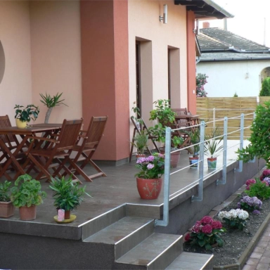 Nyírfa 2 – Superior Apartman Terasszal